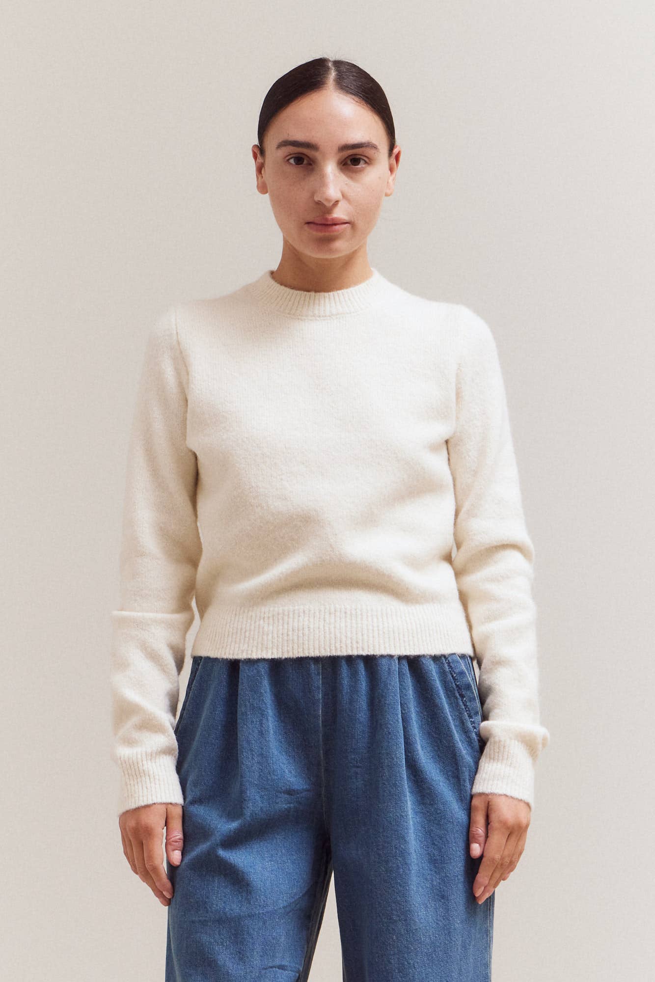 CREW NECK SWEATER