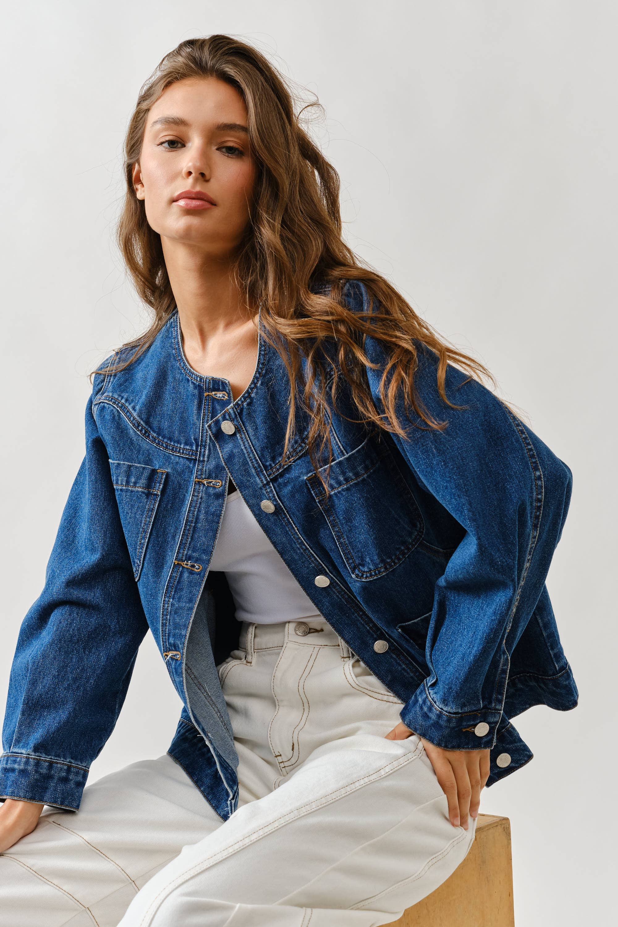 CREW NECK RELAXED DENIM JACKET