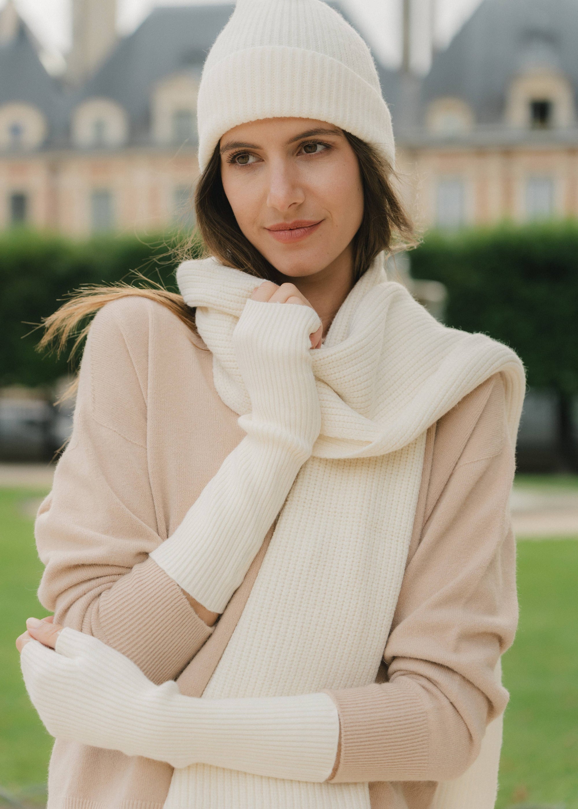 Rib knit mittens