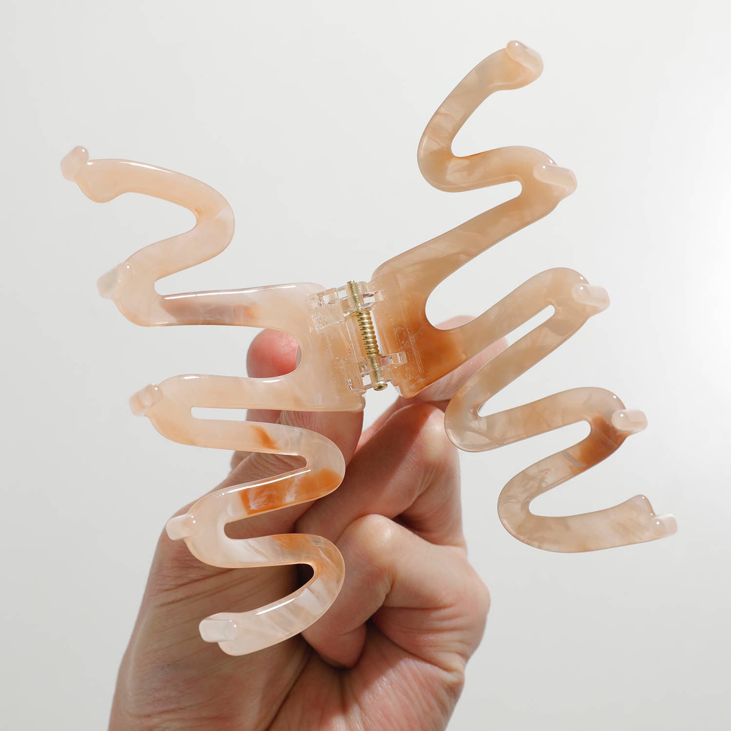 Willow Spring | Large Squiggle Claw Clip