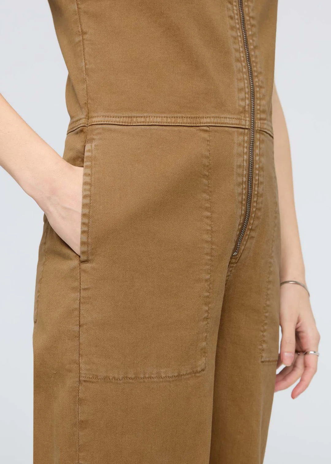 Duer LuxTwill Jumpsuit - Camel