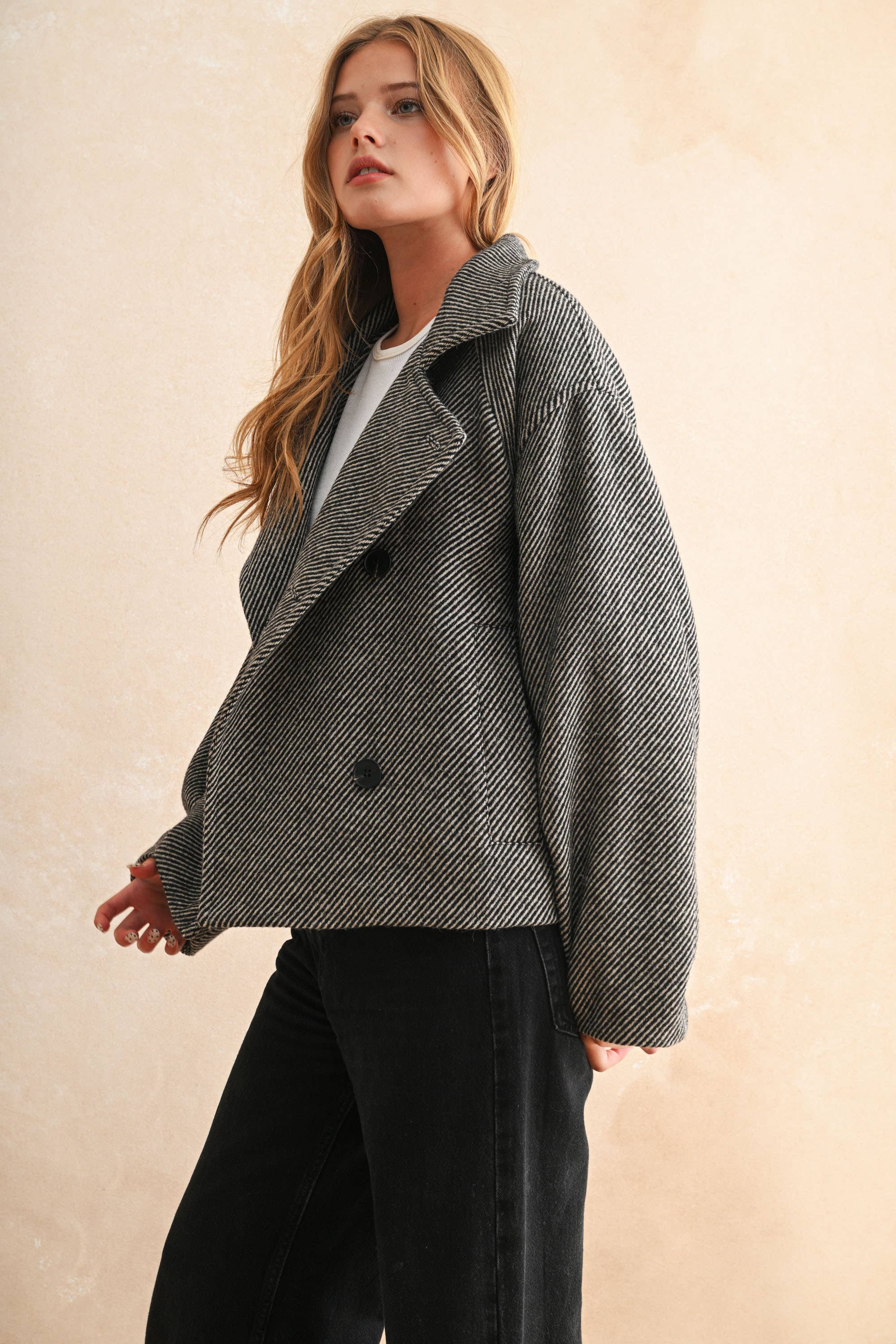 HERRINGBONE PATTERN CAPE STYLE JACKET