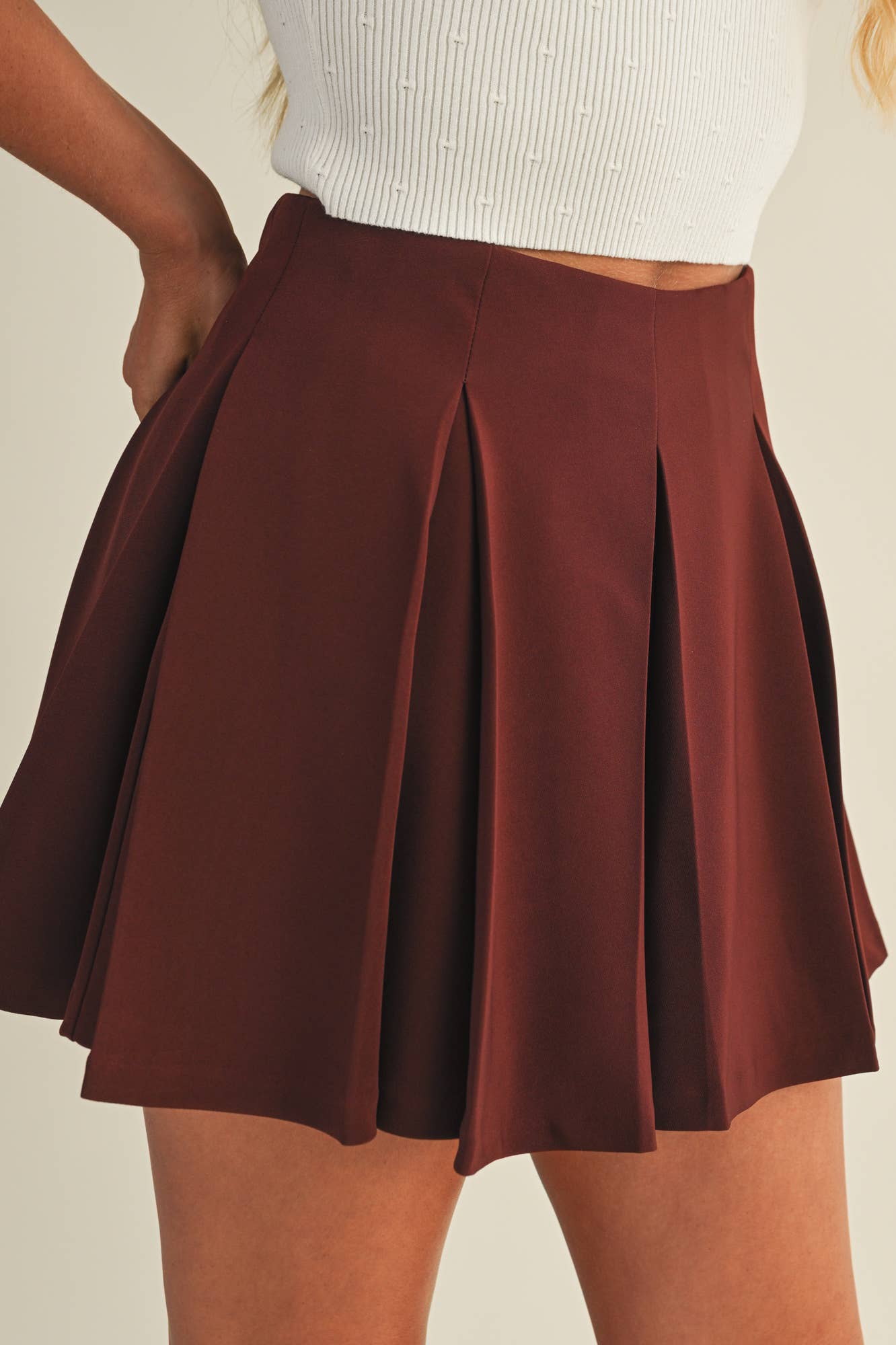 PLEATED MINI SKIRT