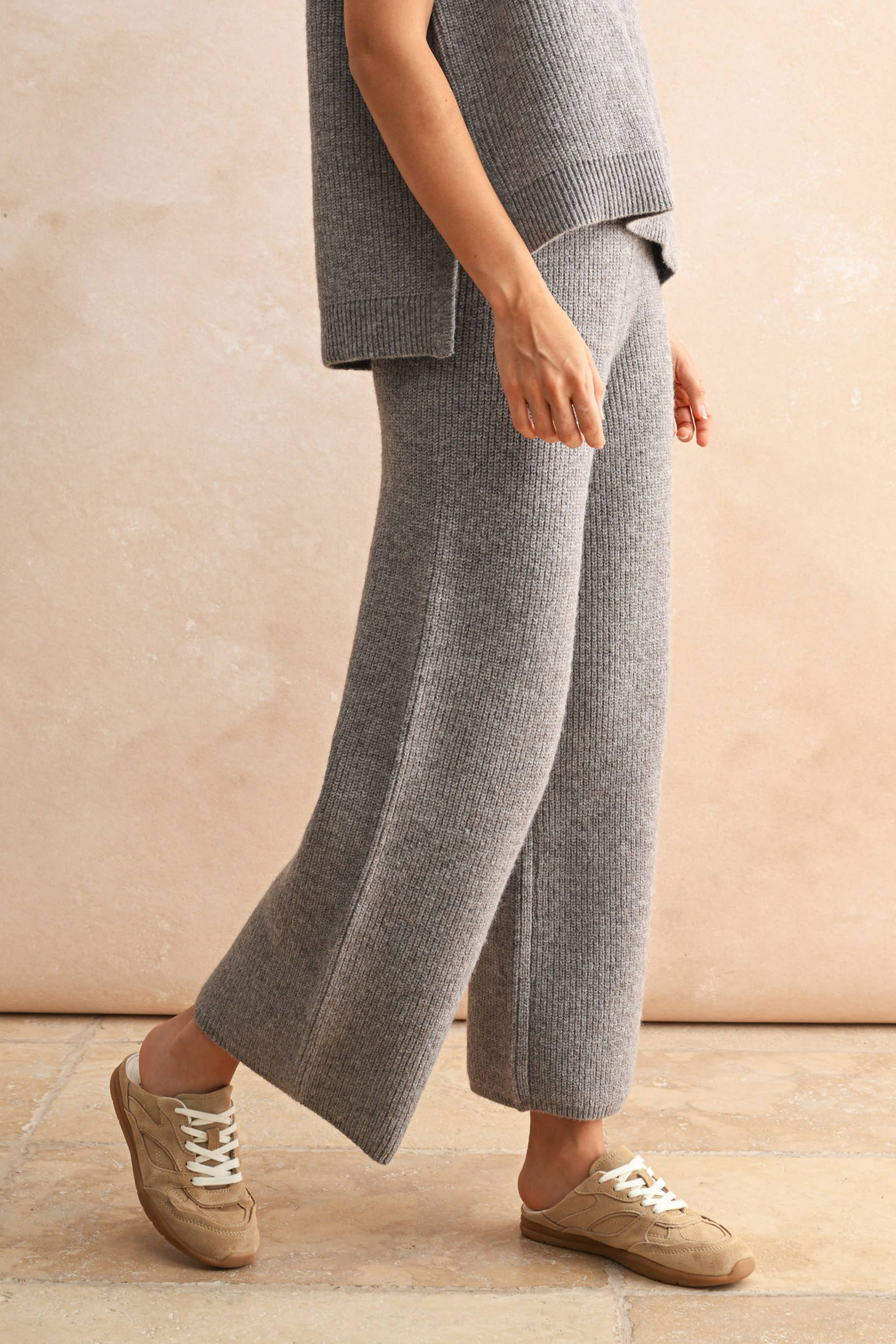 CASUAL SWEATER PANTS