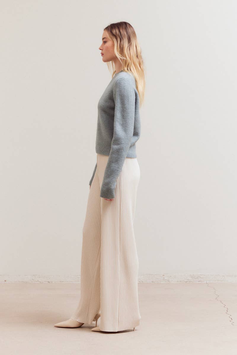 CREW NECK SWEATER