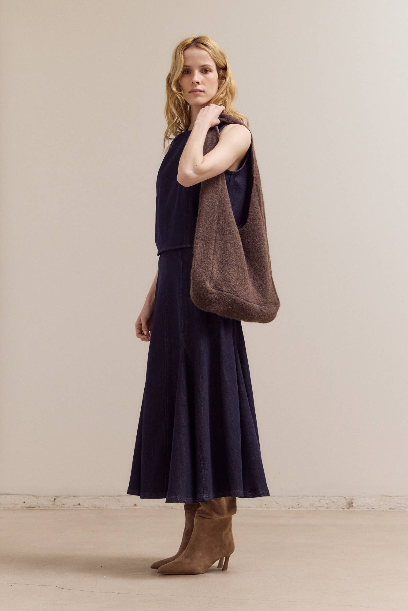 KNITTED SHOULDER BAG