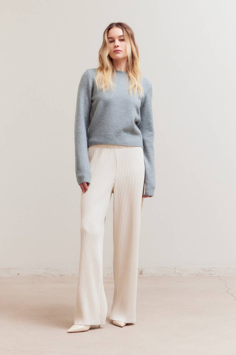 CREW NECK SWEATER
