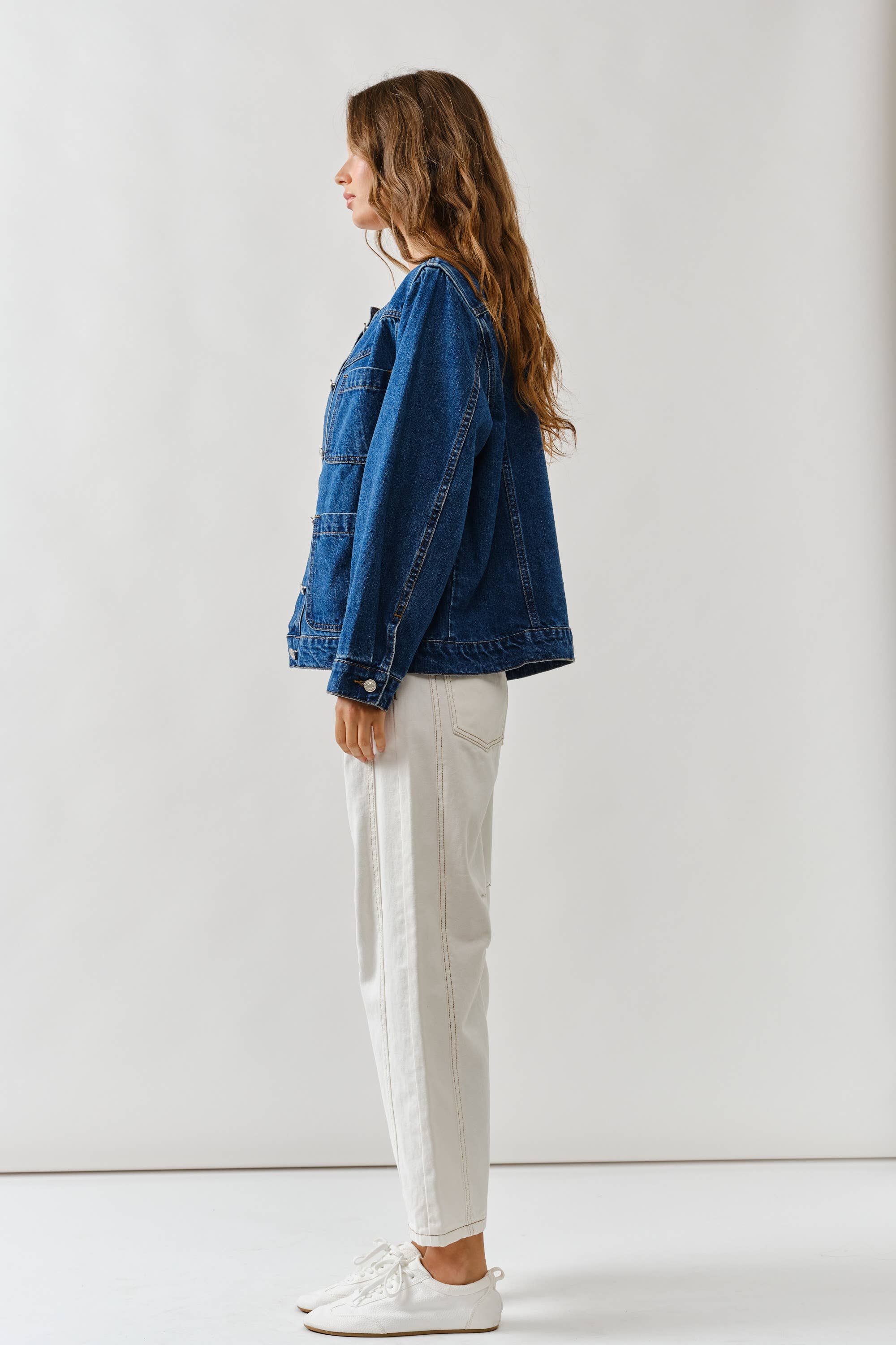 CREW NECK RELAXED DENIM JACKET