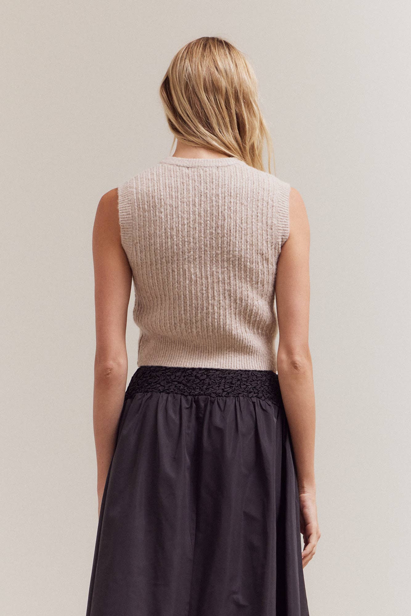 BUTTON UP SWEATER SLEEVELESS TOP