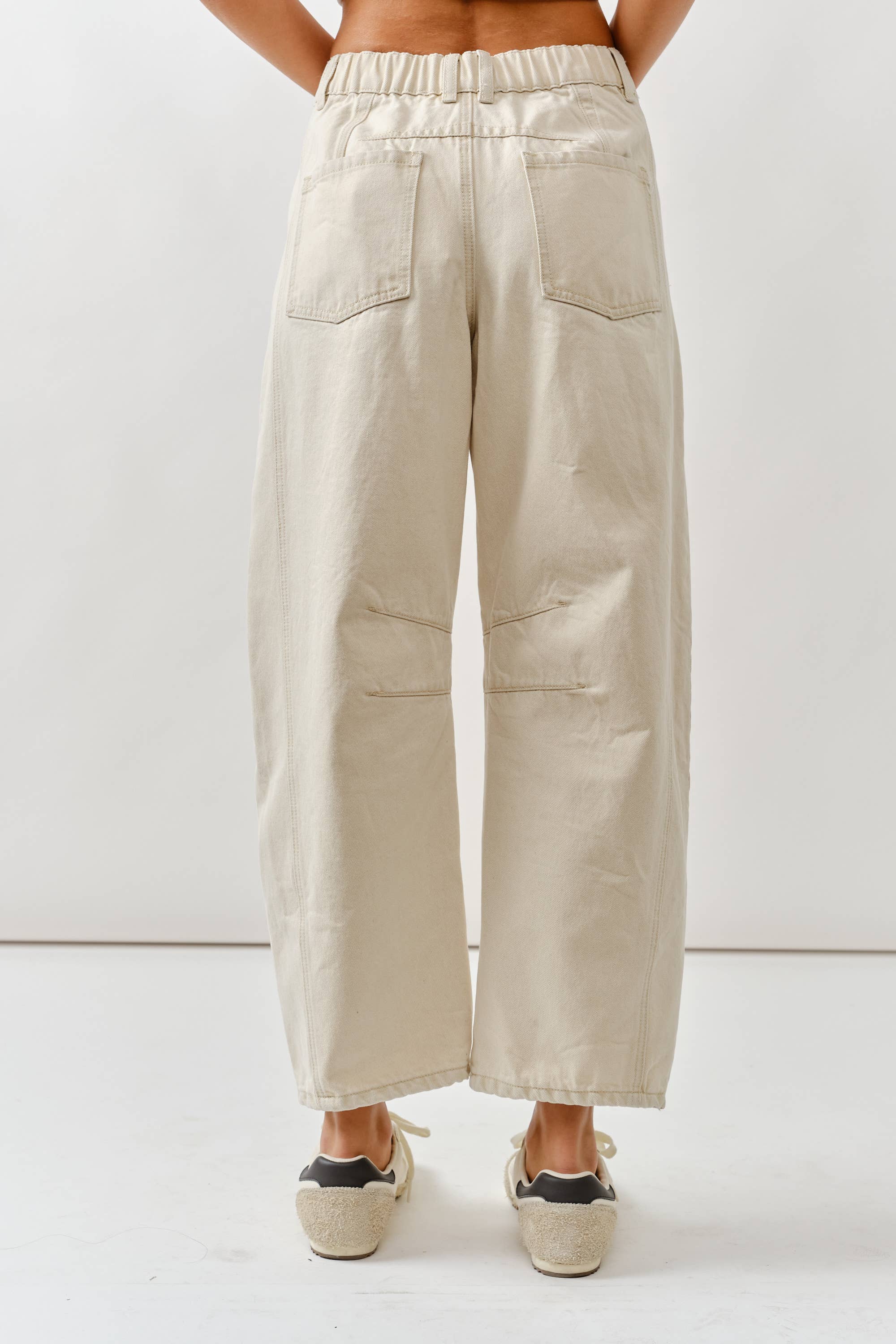 EMBROIDERED BARREL PANTS